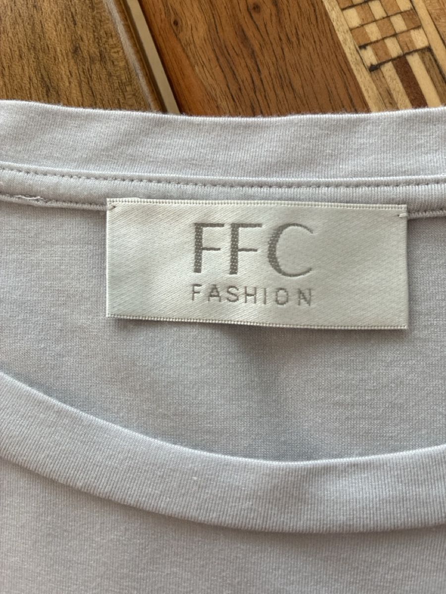 T-Shirts: Weiches Shirt von FFC, Gr. 42 – Gebraucht aus Zürich von manyd 2