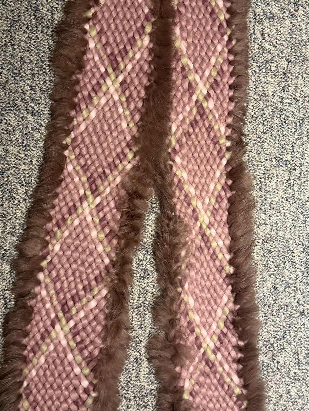 Foulard & Sciarpe: Ravissante douce écharpe – Nuovo (secondo la descrizione) da Genève venduto da fto_sz8d 1