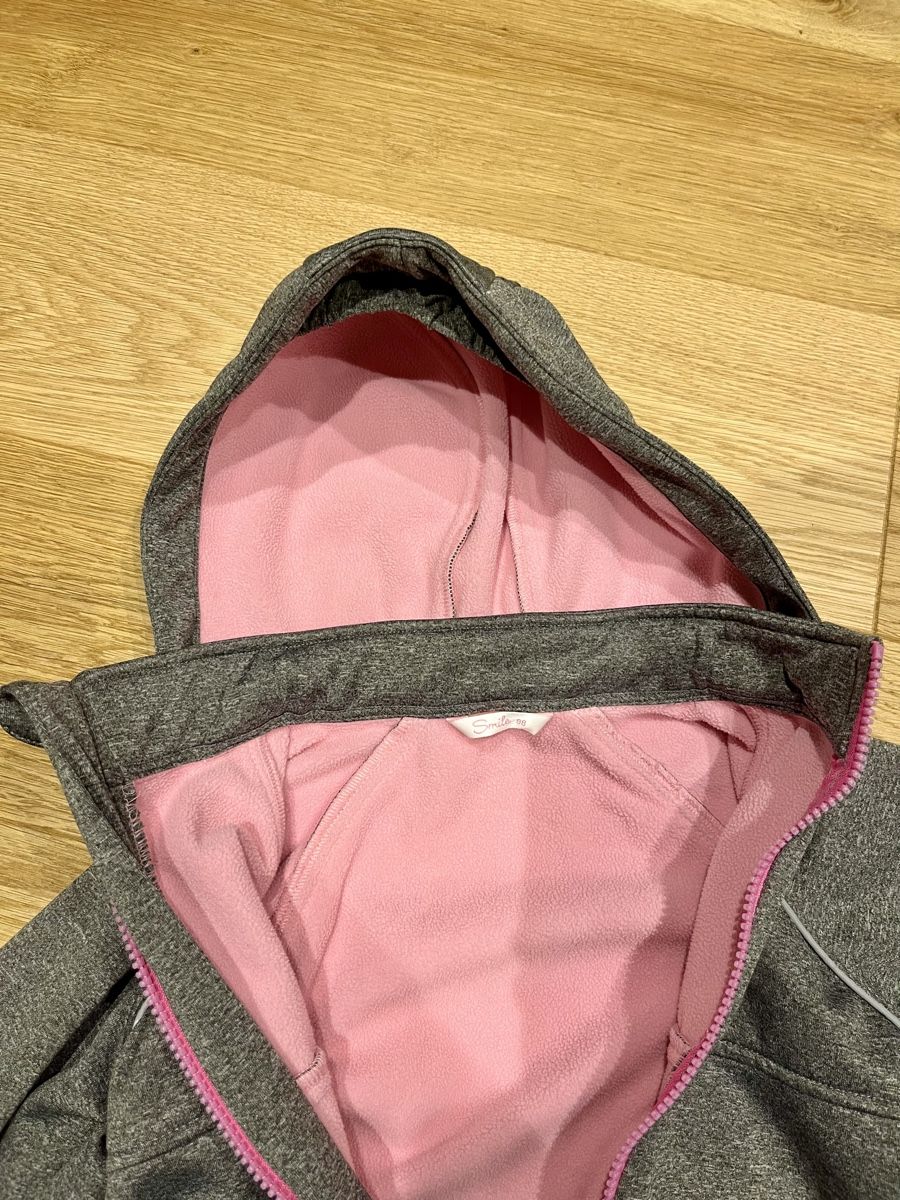Giacche & Cappotti: Softshelljacke grau mit pinkem Futter Grösse 98 – Usato da Lampenberg venduto da SuisseStore 2