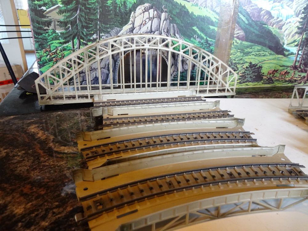 Märklin 1 Bogenbrücke Blech, 2 Rampen gerade/2 gebogen H0 (Gebraucht ...