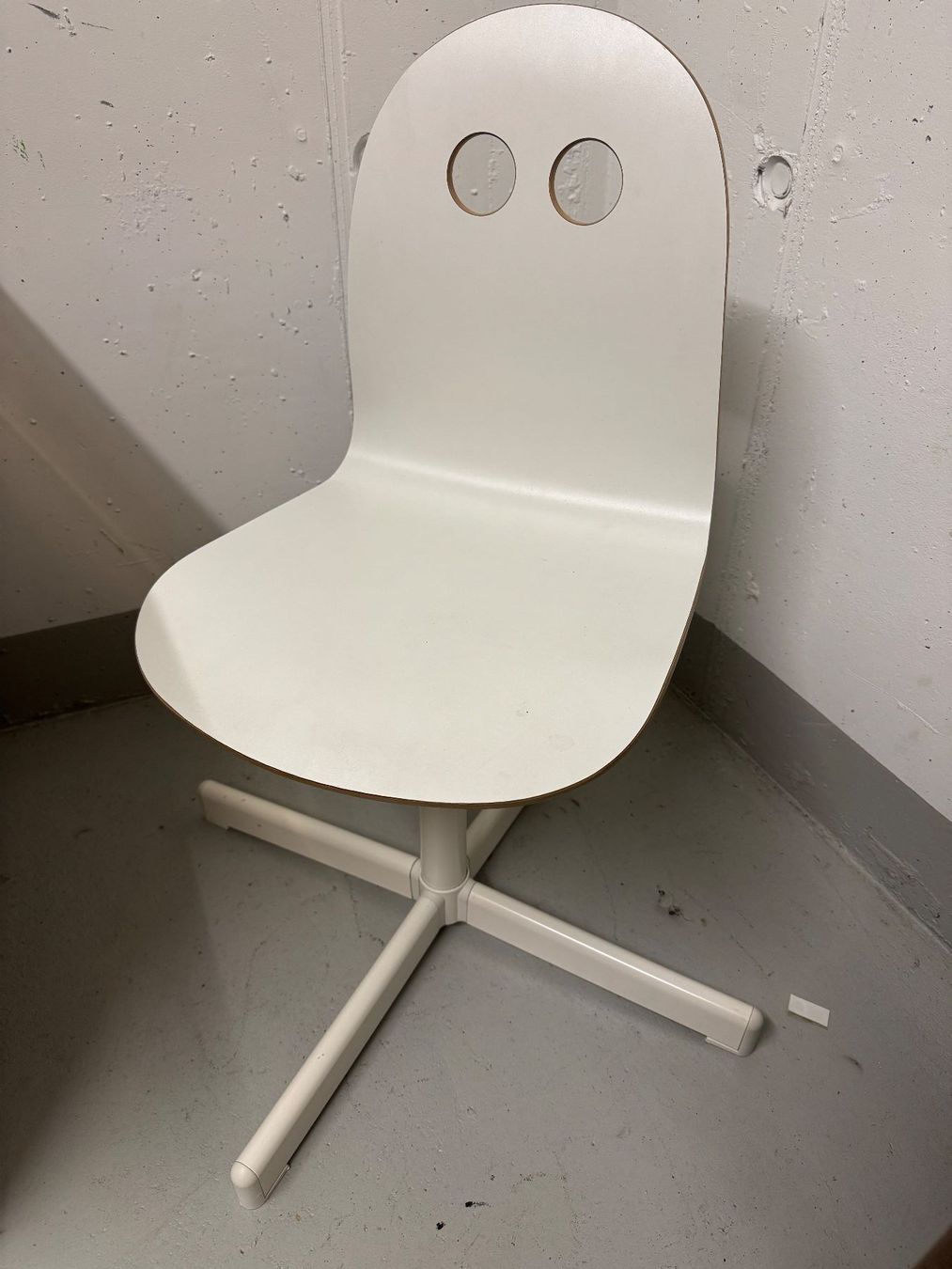 Ikea Sedie: Kinder Schreibtischstuhl von Ikea – Usato da Jona venduto da everiba 1