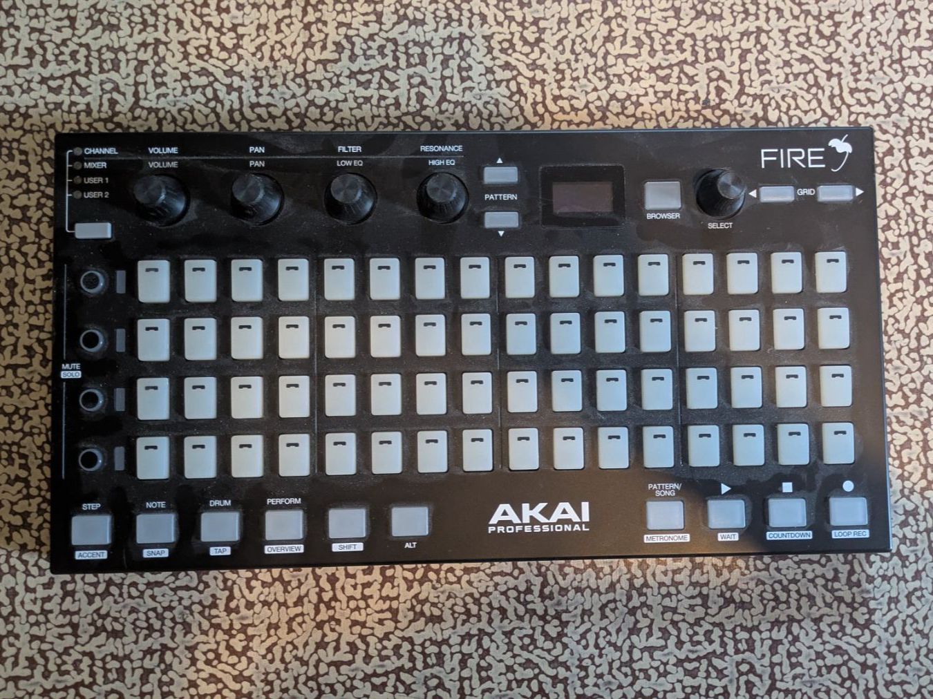 Akai Console di mixaggio: Akai Professional Fire ( FL Studio Controller) – Usato da Fribourg venduto da lag_mgy6