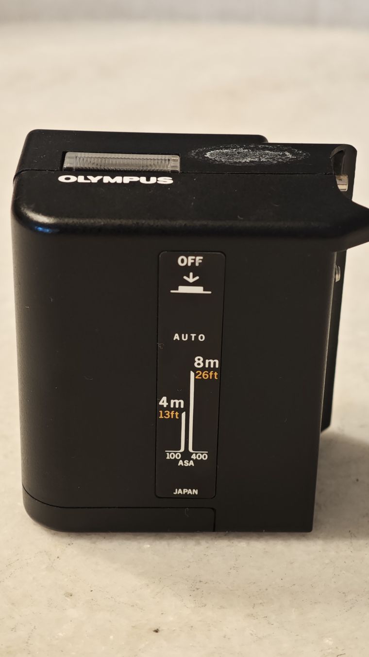 Olympus Flashs: Olympus Electronic Flash A16 - Vintage Camera Accessory  – D'occasion à Cham par pot_lpv7 1