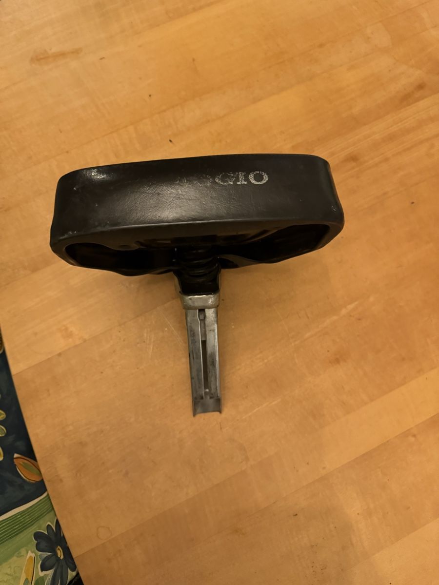 Piaggio Parti ricambio per ciclomotori: Piaggio Mofa Sattel  – Usato da Dübendorf venduto da Sachs621 3