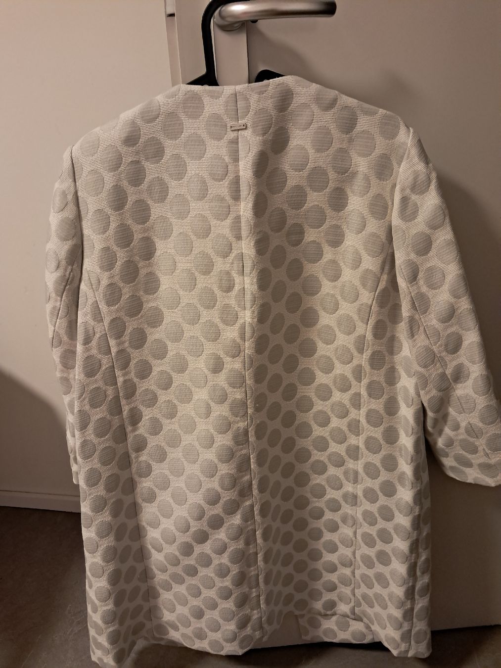 Jacken: White Label Jacke  – Neu (gemäss Beschreibung) aus Uster von sop_2fxk 1