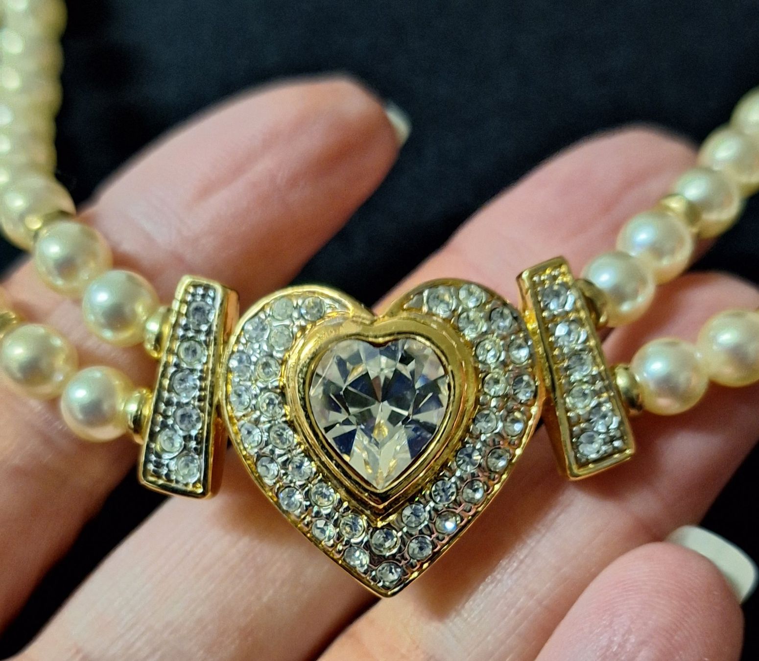 Catenine: Modeschmuck Perlenkette mit Strassherz / goldfarben – Usato da Muri AG venduto da Edlerweiss 2
