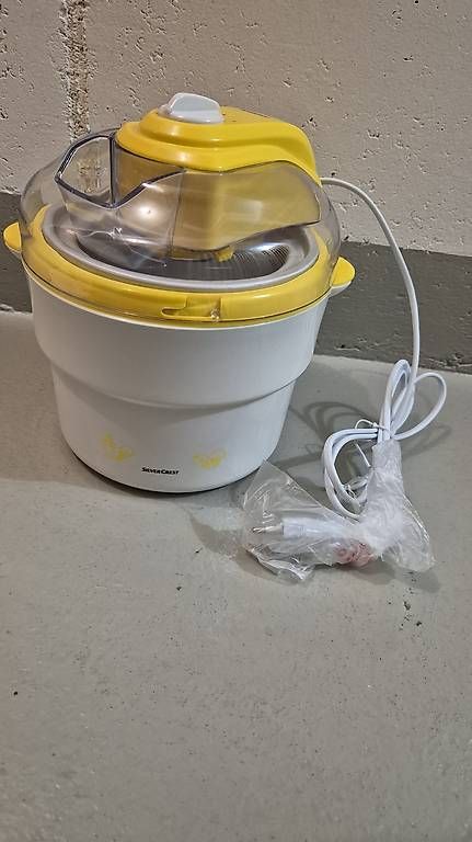 Appareils de cuisine: Eismaschine – D'occasion à Birmenstorf AG par R_C_B