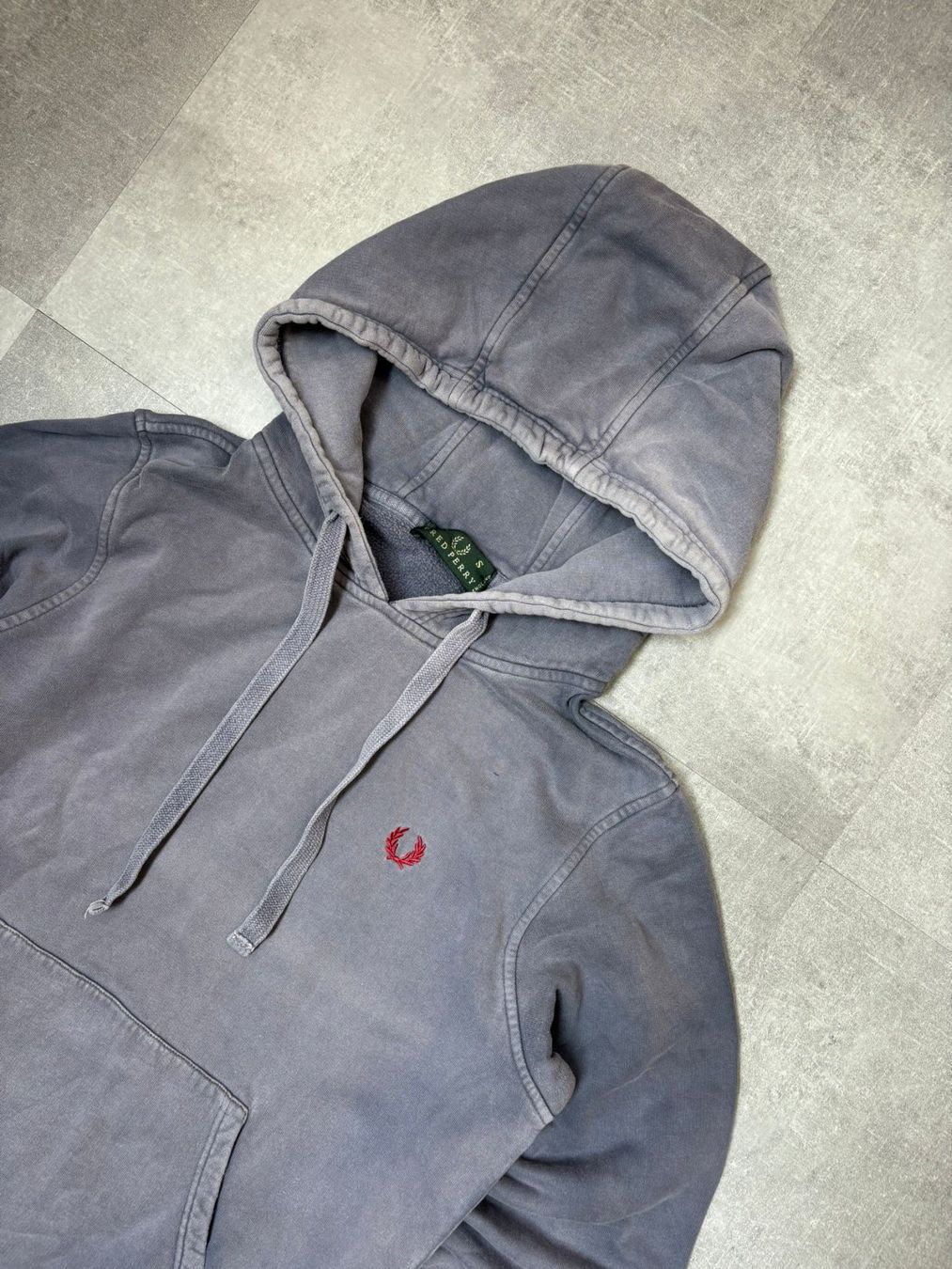 Fred Perry Maglioni & Felpe: Vintage Fred Perry Hoodie - Grösse S – Nuovo (secondo la descrizione) da Werdenberg venduto da hase.vintage 1