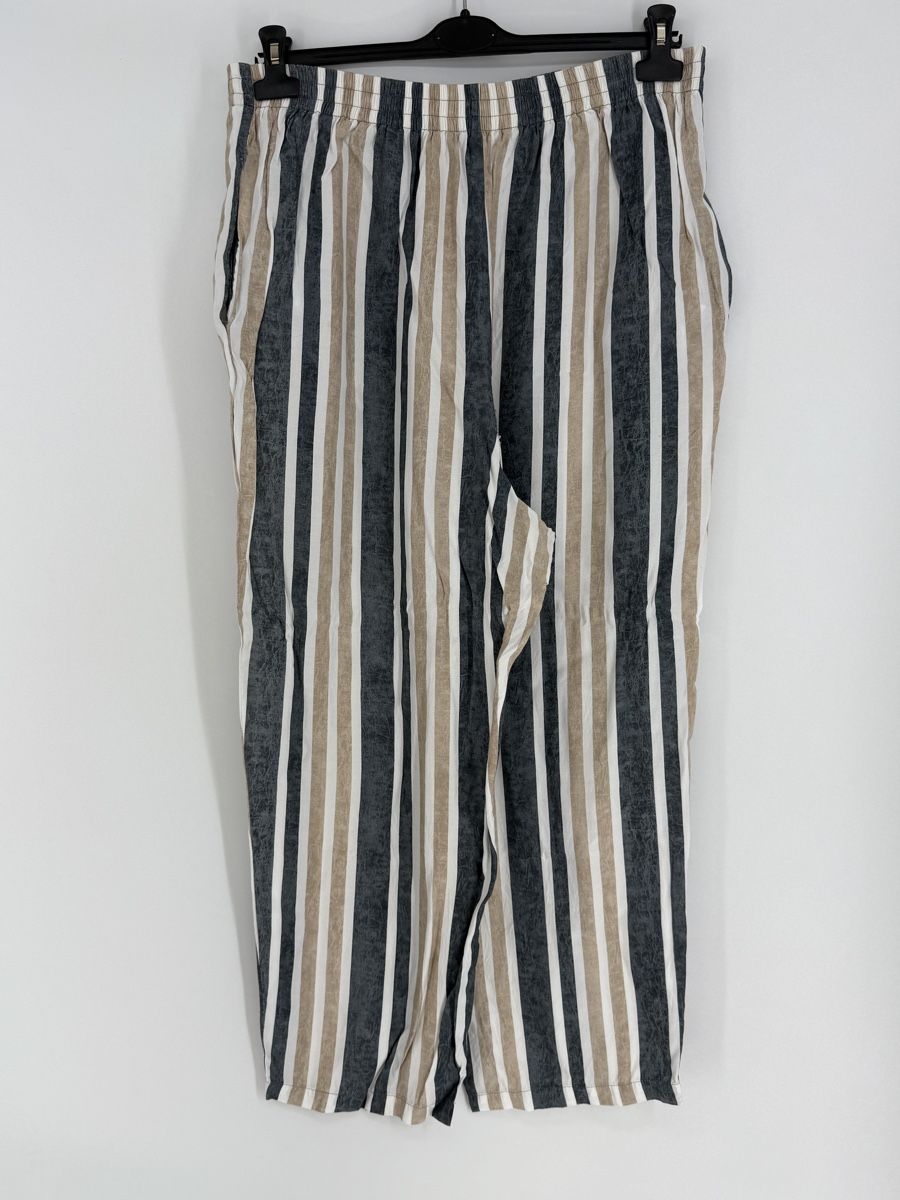 Hosen: Luftige Hose Gr. 44/46 – Defekt aus Auenstein von moin.