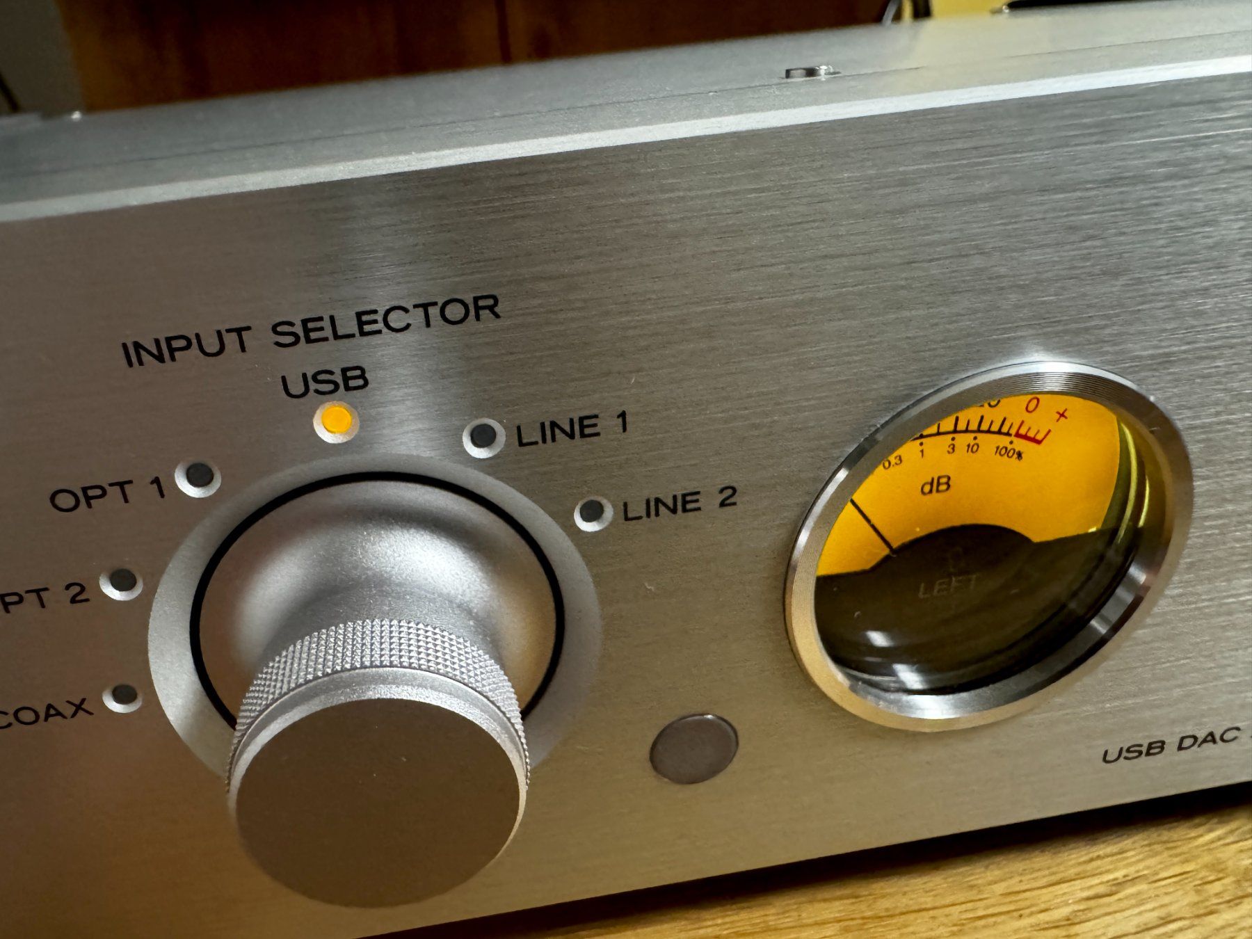 Convertitori: TEAC AI-501DA Vollverstärker - DAC - USB - Silber – Usato da Zürich venduto da Tapehead 2
