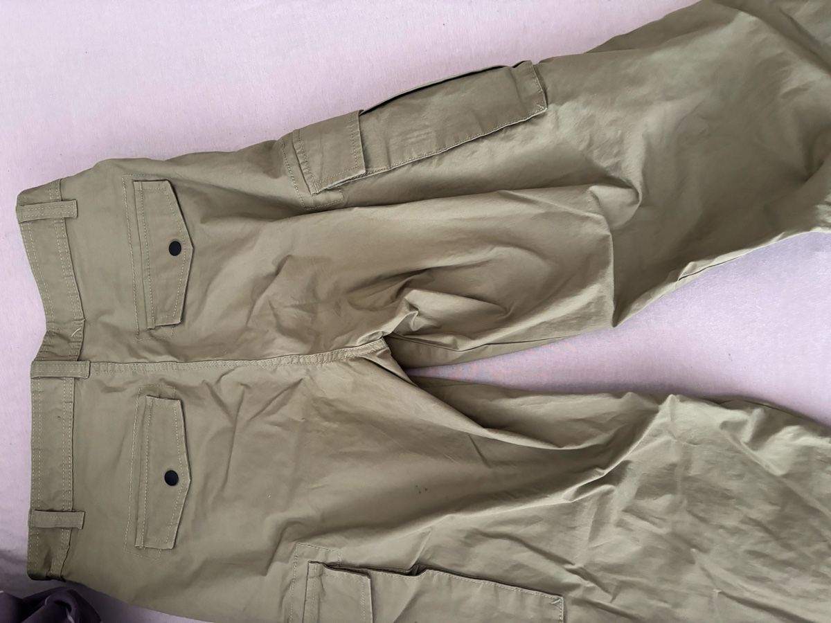 Pantalons: Pantalon – Neuf (Voir description) à Bulle par Laetitia84