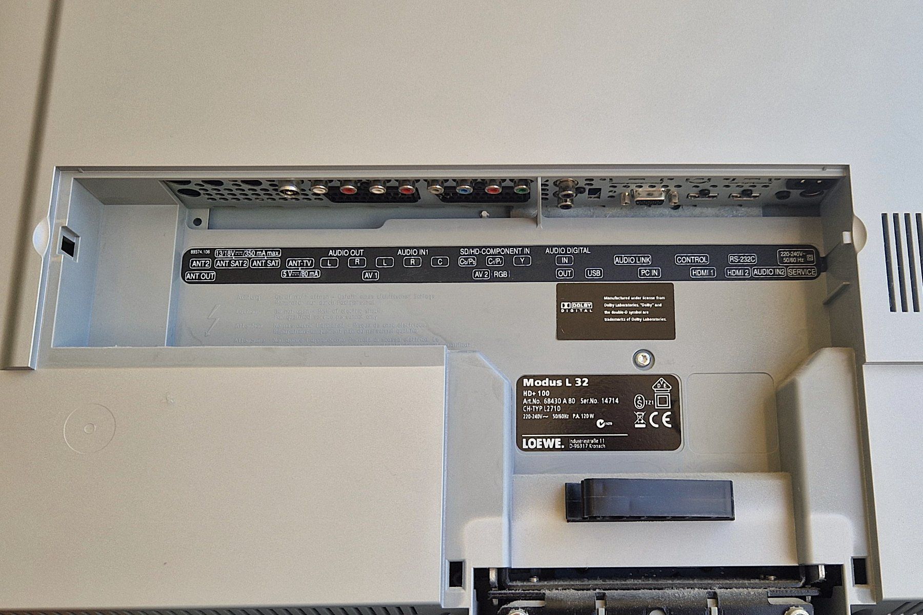 Loewe Televisori: Fernseher LOEWE L32  HD+ 100 – Usato da Wettswil venduto da Idlon45 2
