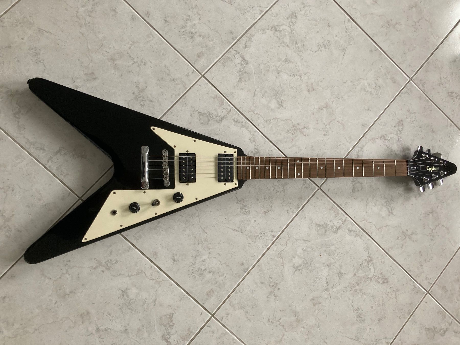 Epiphone Instruments de musique: Epiphone Gibson Flying V – D'occasion à Winterthur par Rockbeat
