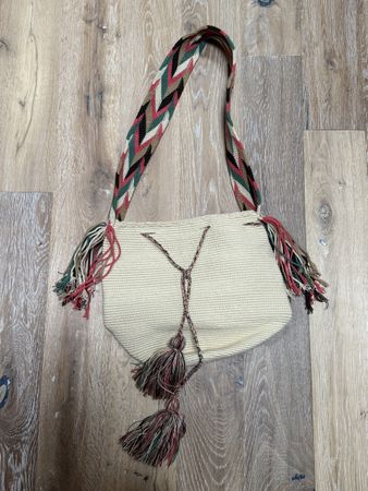 Great new columbian handmade woven bag