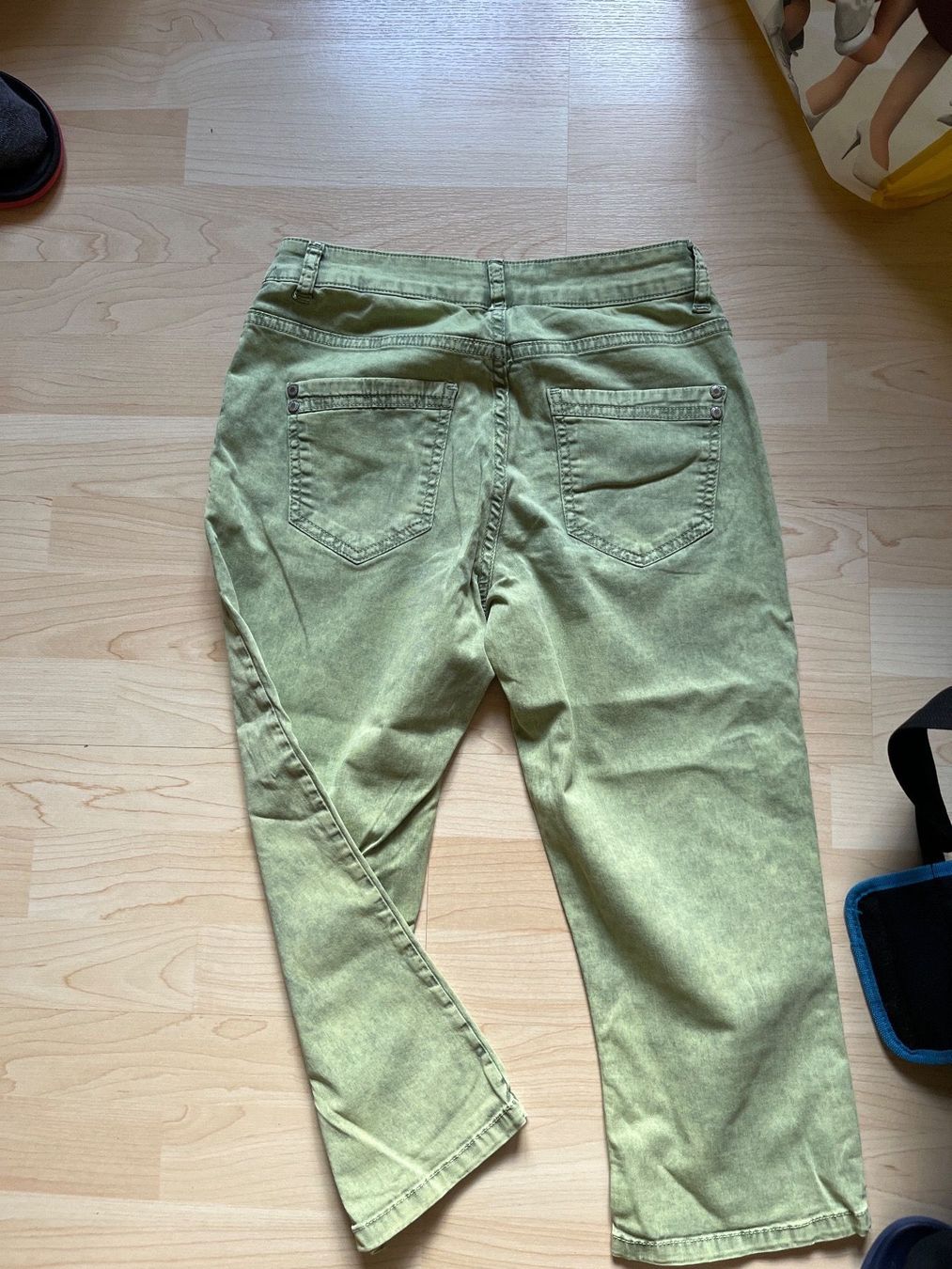 Pantaloni: Pina Hose – Usato da Roggliswil venduto da Eishockeygirl 2
