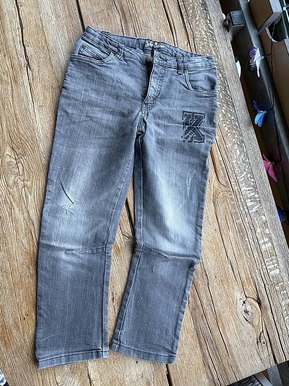 Pantalons: Jeans Gr. 140 – D'occasion à Thun par danceT