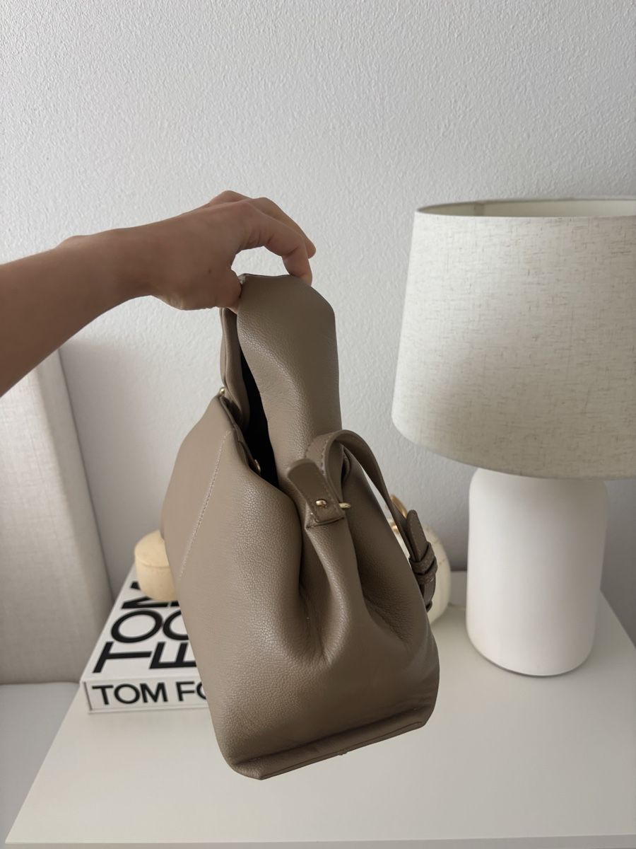 Sacs femmes: Bag in Taupe Colour  – Neuf (Voir description) à Horgen par len_qjz9 2