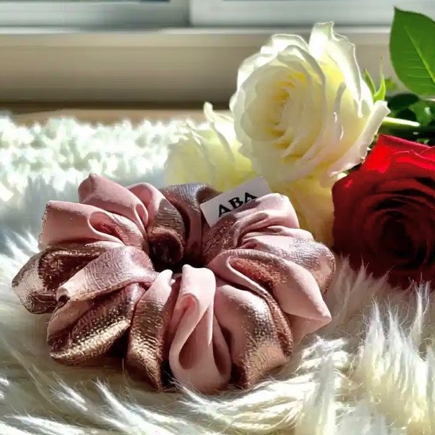 Accessori per capelli: Luxus Scrunchie Chiffon - Handgemachte - Unikat - Neu! – Nuovo e nell'imballaggio originale da Vals venduto da ABA-Atelier 4