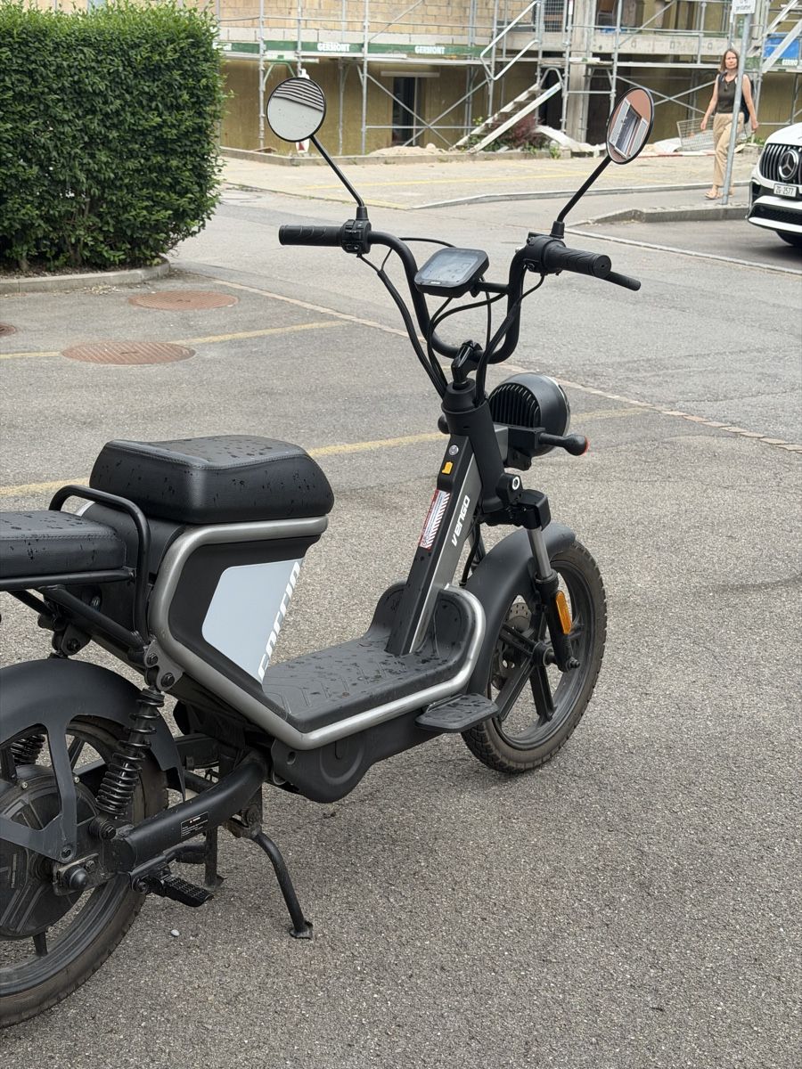 Scooter: E-Roller 45km/h Vengo Schwarz – Usato da Cham venduto da fab_6x75 2