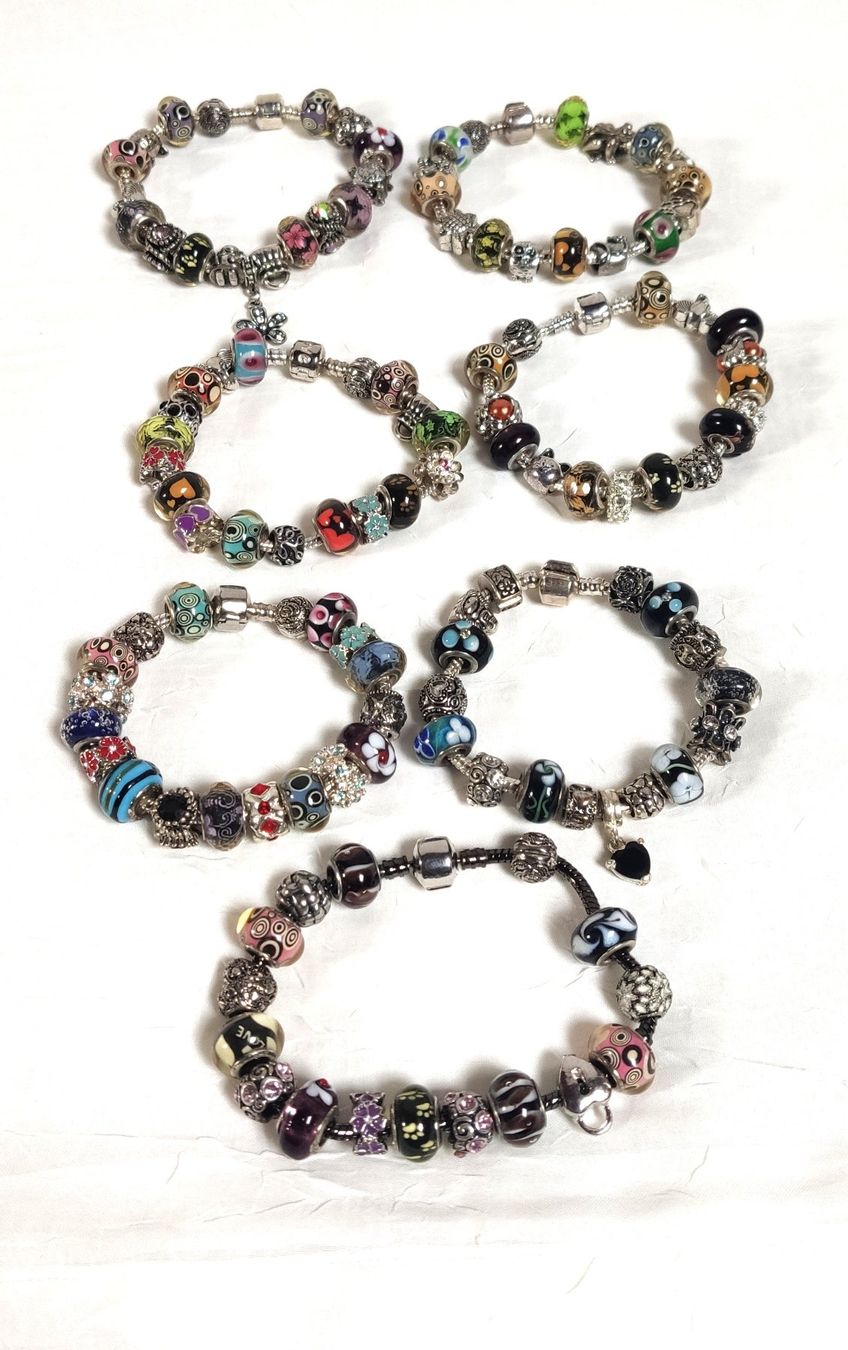 Bracciali & Braccialetti: Charm-Armbänder, modische Armbänder. – Nuovo e nell'imballaggio originale da Lamboing venduto da Qtrica 1