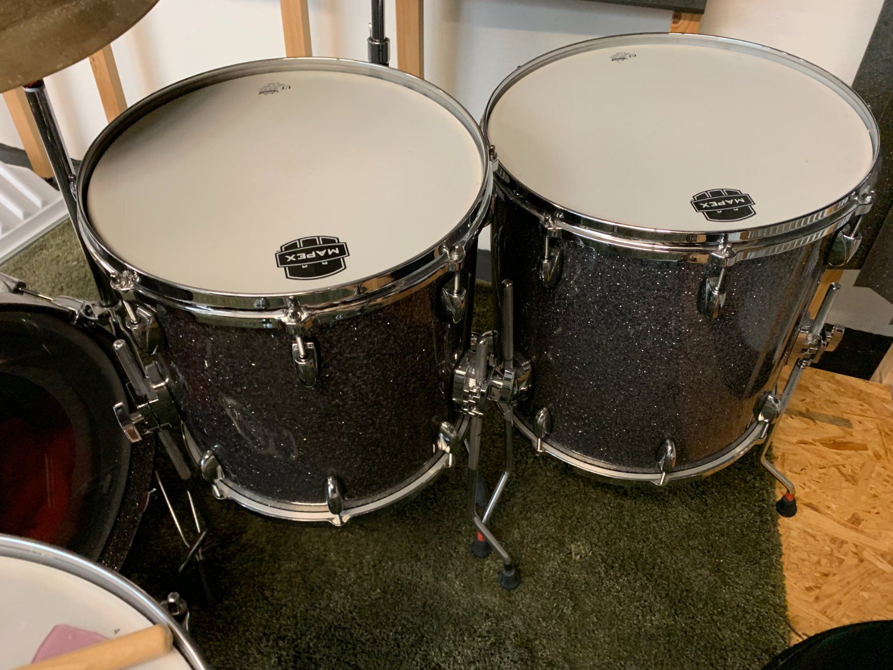 Strumenti musicali: Gretsch Drum Renown Maple inklusive komplette Hardware – Usato da Bern venduto da Illustres 5
