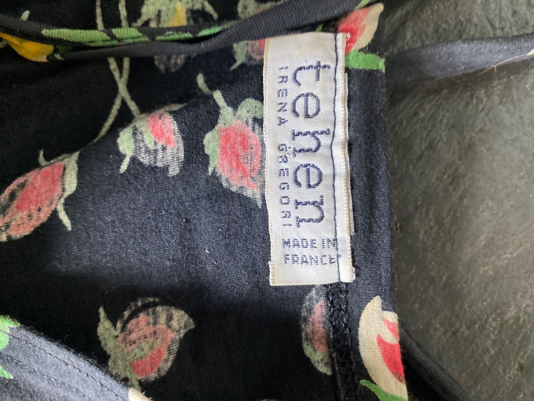 Vestiti: Blumenkleid von Tehen 36 – Usato da Chur venduto da simhofstr 2