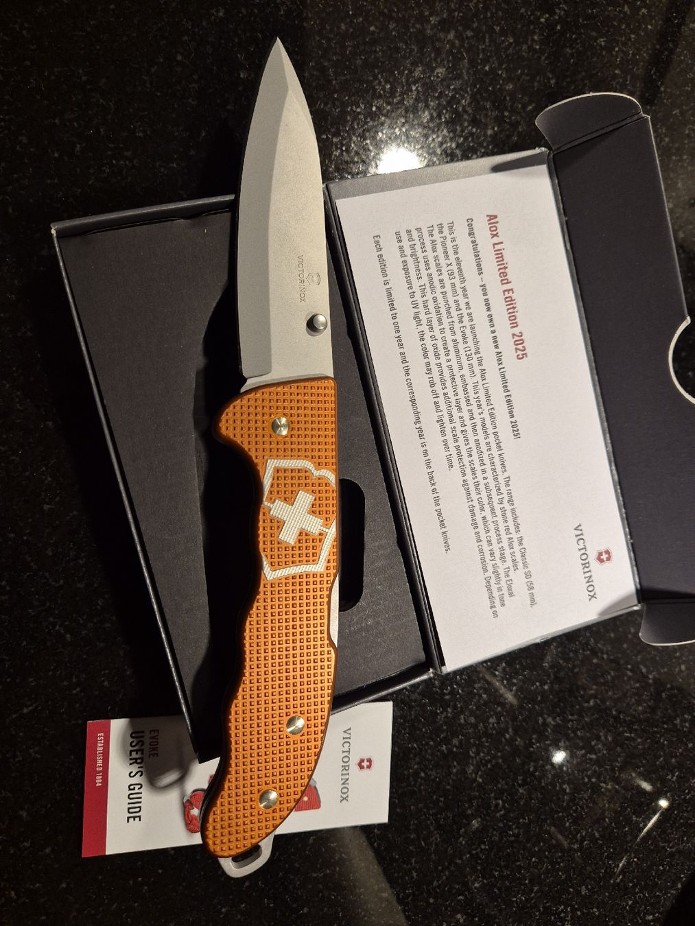 Victorinox Couteaux de poche: Alox Limited Edition 2025 – Neuf avec emballage d'origine à Urtenen-Schönbühl par ste_fdc2 2