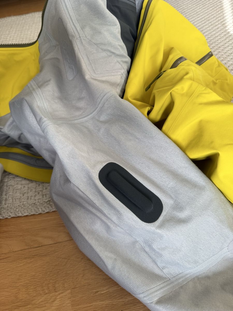Arcteryx Giacche: Arc’teryx Sabre Gore-Tex Lampyre jacket – Usato da Zürich venduto da yoyo0013 5