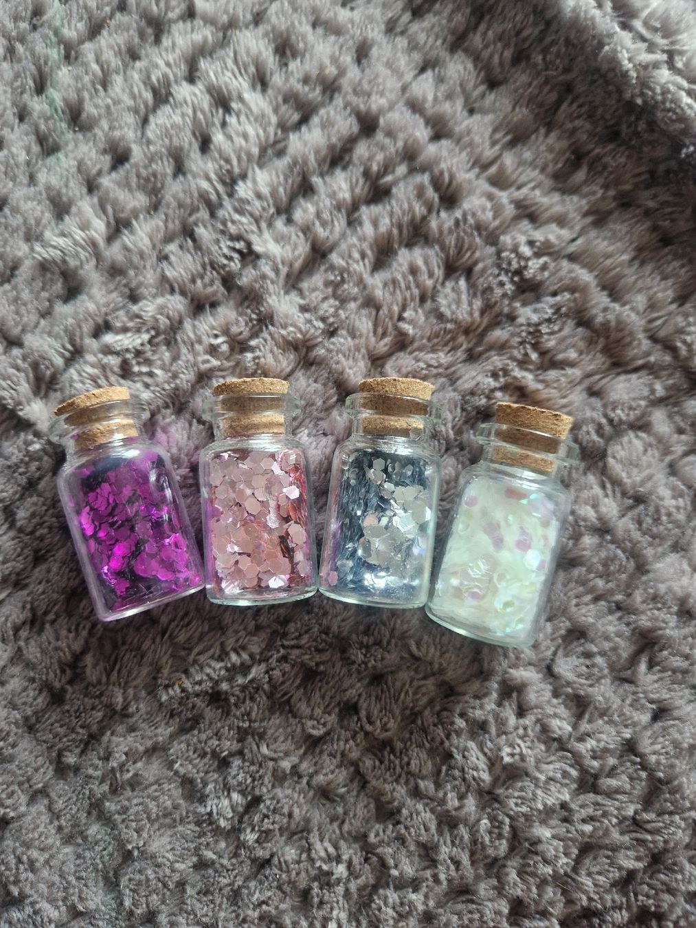 Altro per la cura del corpo: Glitzer für Nailart – Usato da Benken venduto da Carmen_9