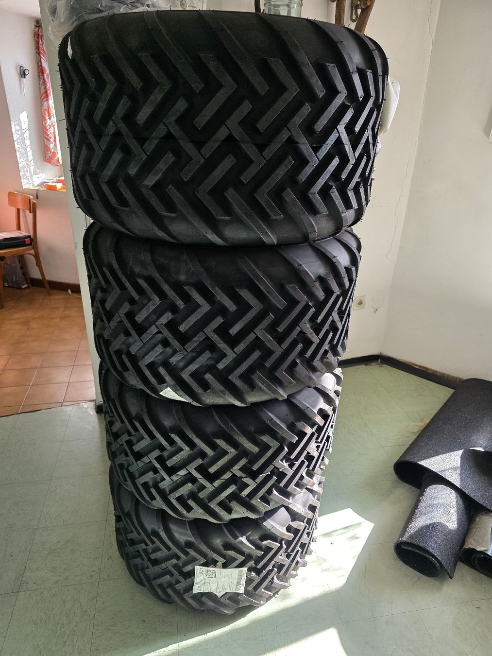 Pneumatici & Ruote complete: gomme e camera bkt terratrac/metrac – Nuovo e nell'imballaggio originale da Arzo venduto da Ferriagri
