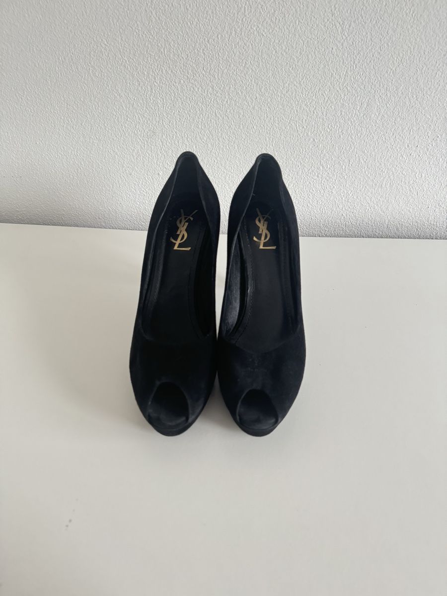 Saint Laurent Chaussures femmes: Yves Saint Laurent Pumps  – D'occasion à Benglen par Dormiglione 1