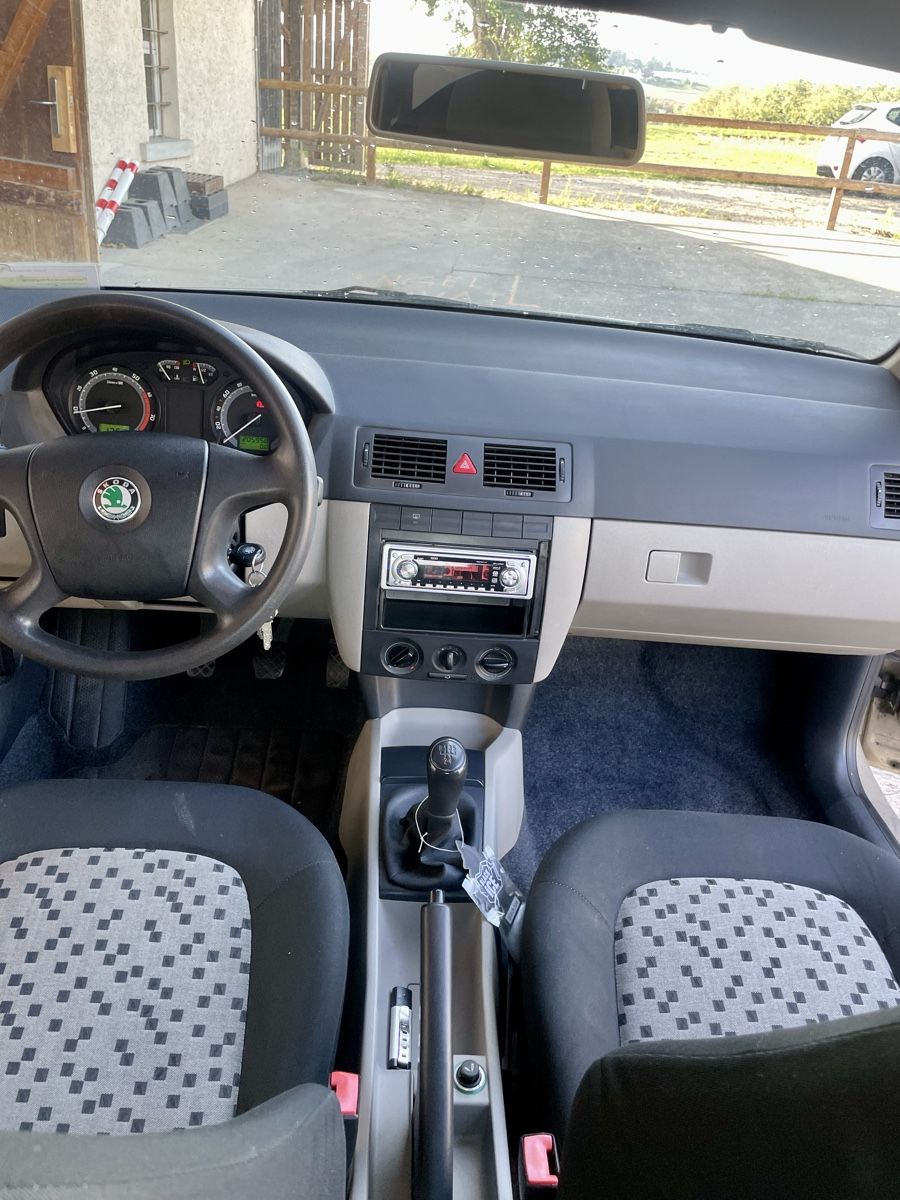 Skoda Automobili: Skoda Fabia 1.2 Hatchback – Usato da Rikon im Tösstal venduto da yosef2 6