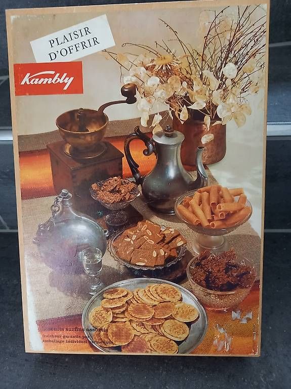 Kambly Portagioie: Kambly Keks Box / Schatulle – Usato da Au SG venduto da Dhana03