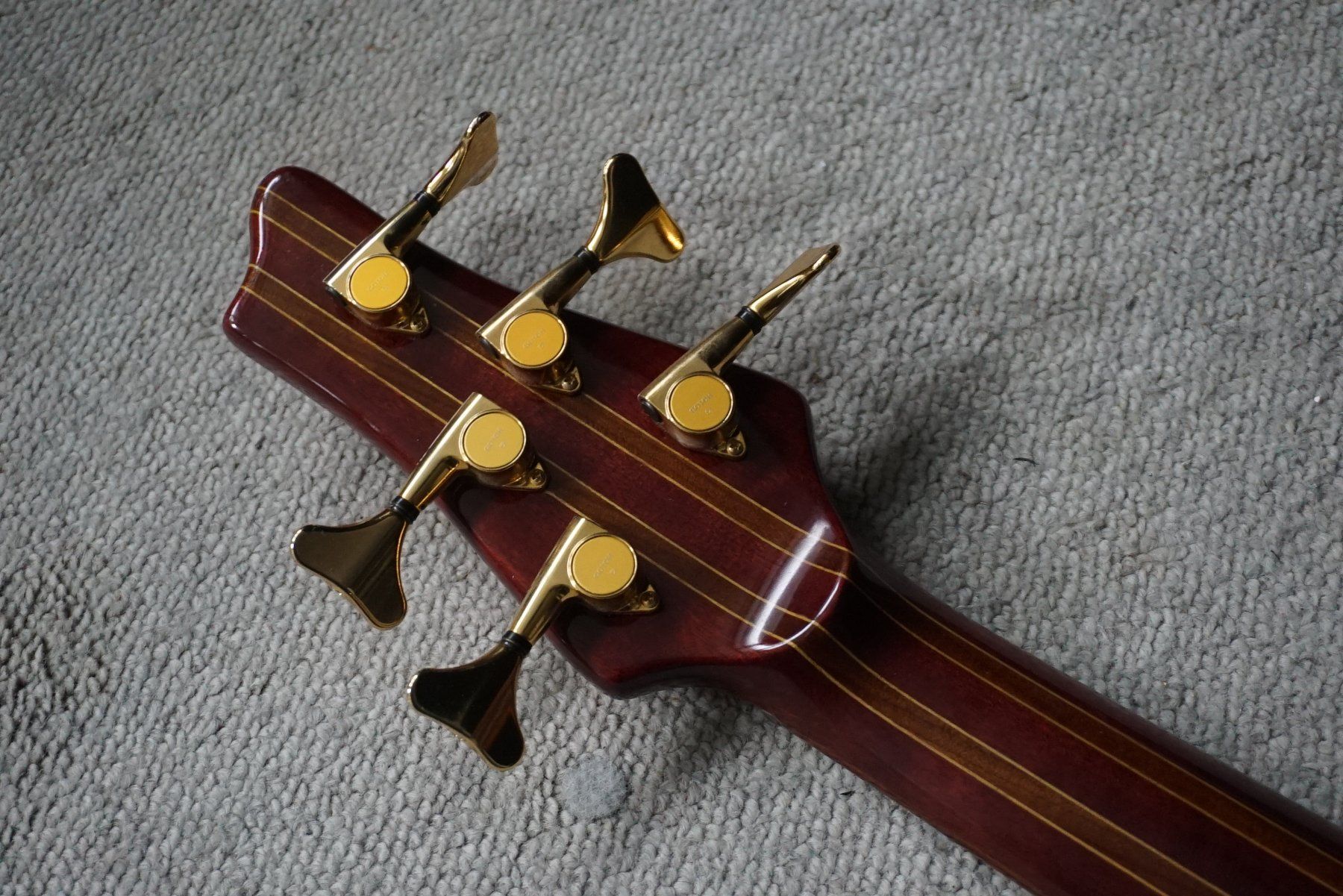 Strumenti musicali: Vadim handmade custom 5-String Bass ***HANDMADE IN CANADA*** – Usato da Ortschwaben venduto da Musictrade 7