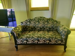 Schickes Sofa / Récamiere, neuwertig, mit speziellem Druck