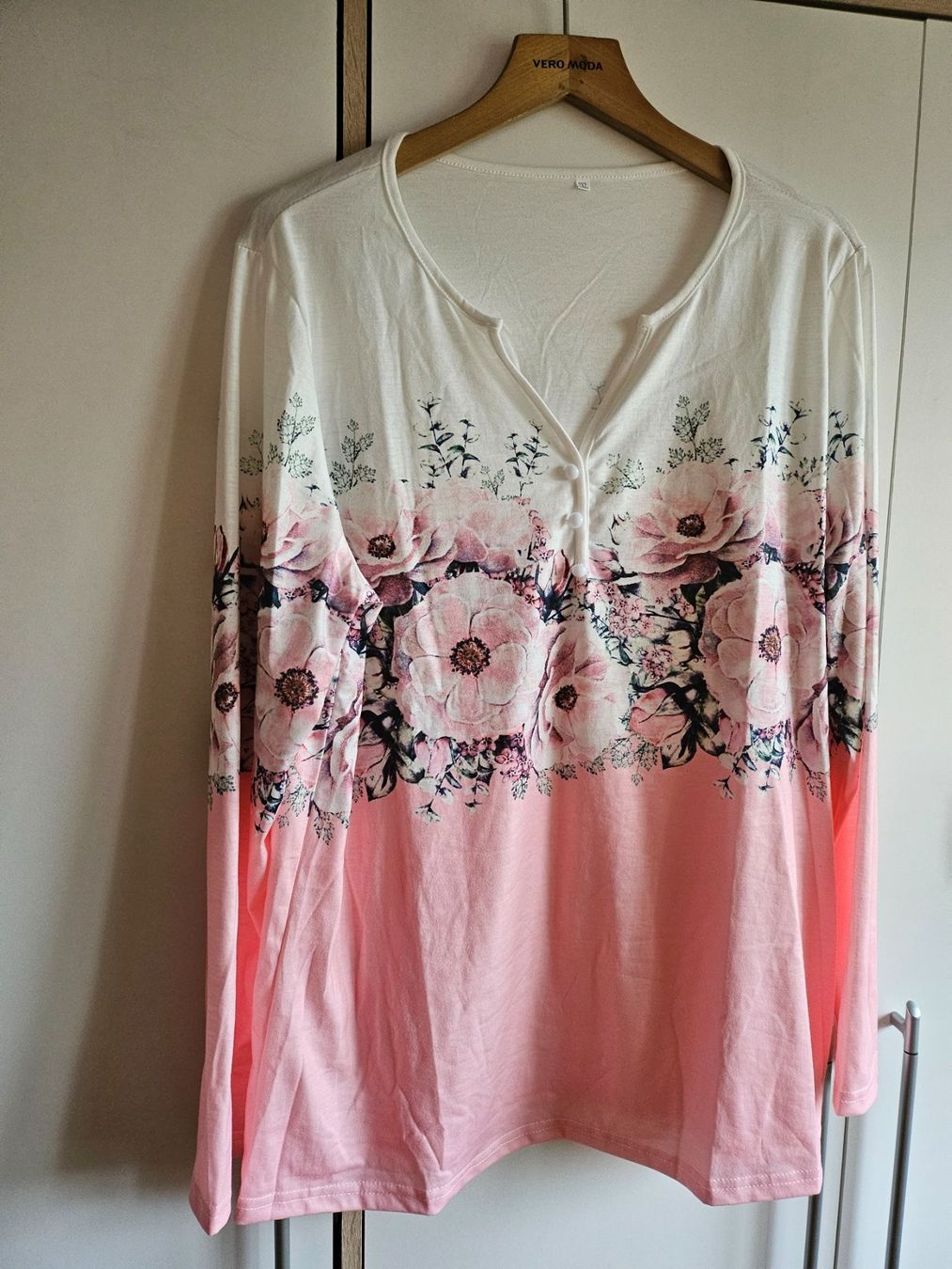 Camicette: Elegantes Langarmshirt "Rosen" – Nuovo (secondo la descrizione) da Thun venduto da Shame