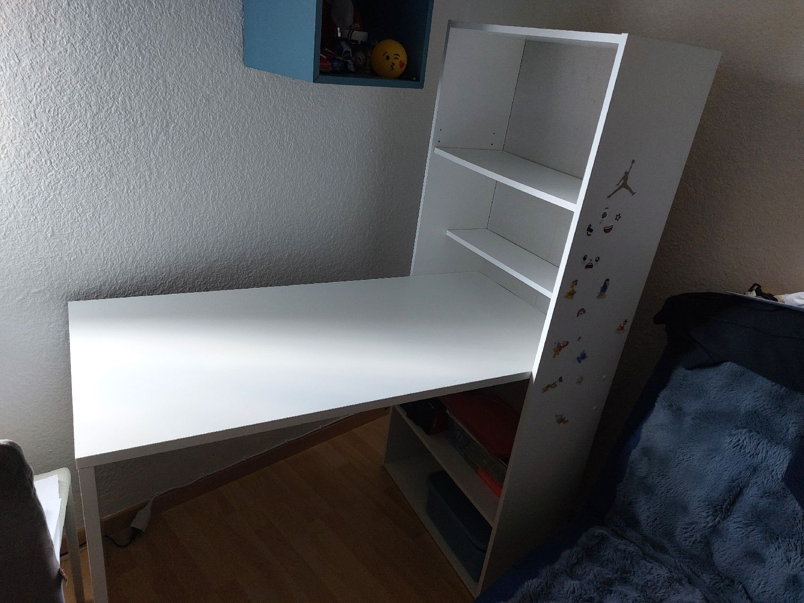 Bureaux: Scrivania con libreria bianca, design moderno, con ripiani – D'occasion à Thun par fra_wm6g 2