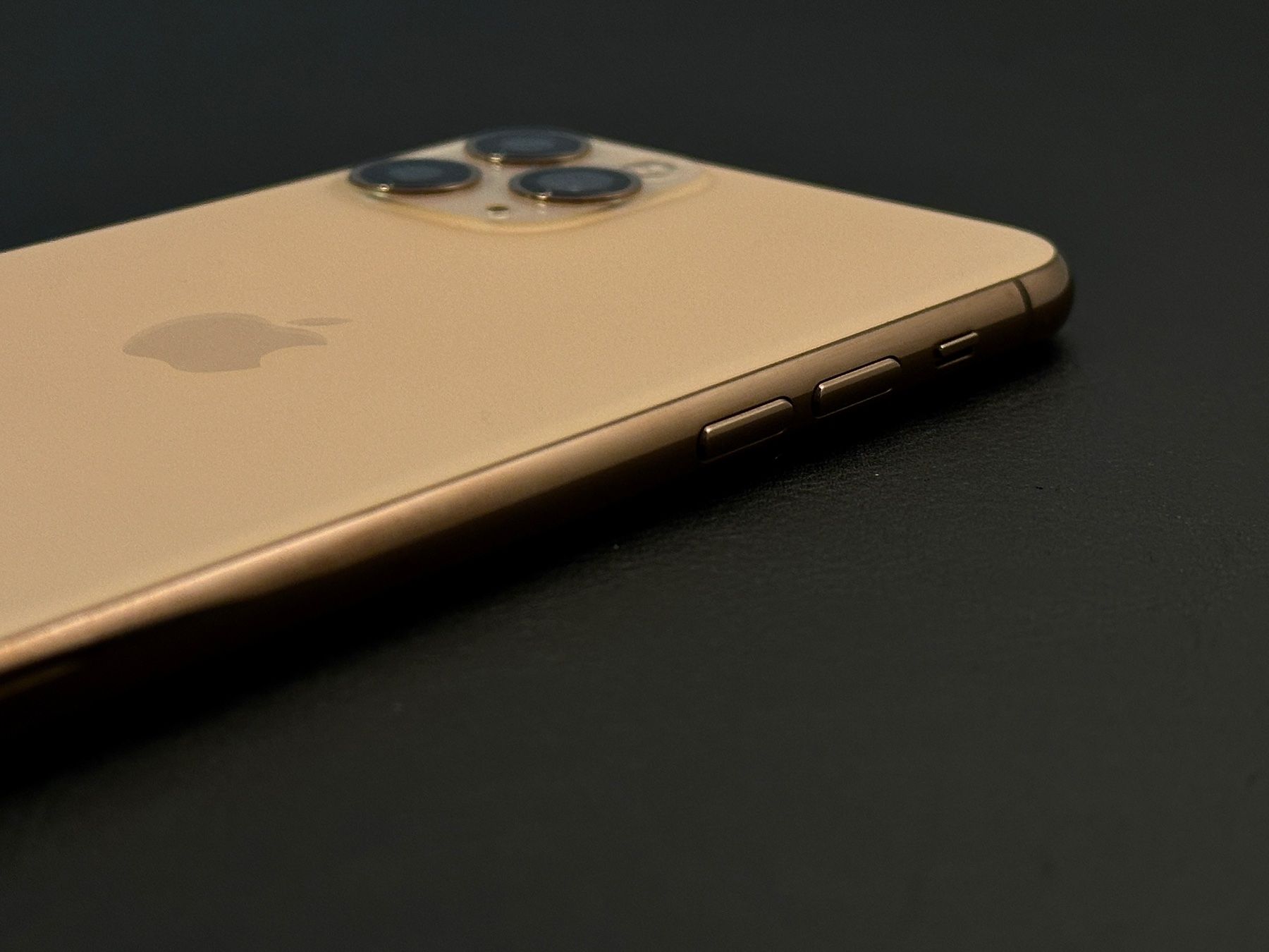 Apple Handys / Smartphones: iPhone 11 Pro Gold 256GB – Gebraucht aus Klingnau von  3