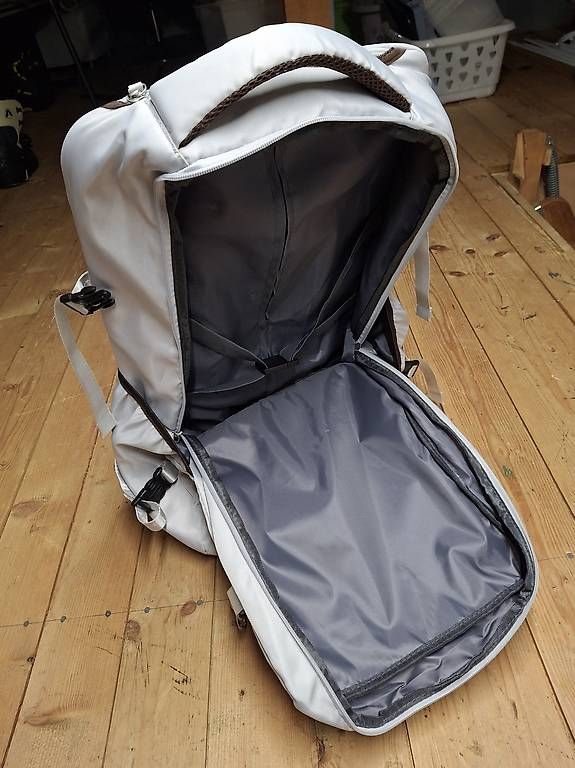 Sacs à dos: Rucksack mit Rollkoffer- funktion – Neuf avec emballage d'origine à Oberneunforn par Jana26 1