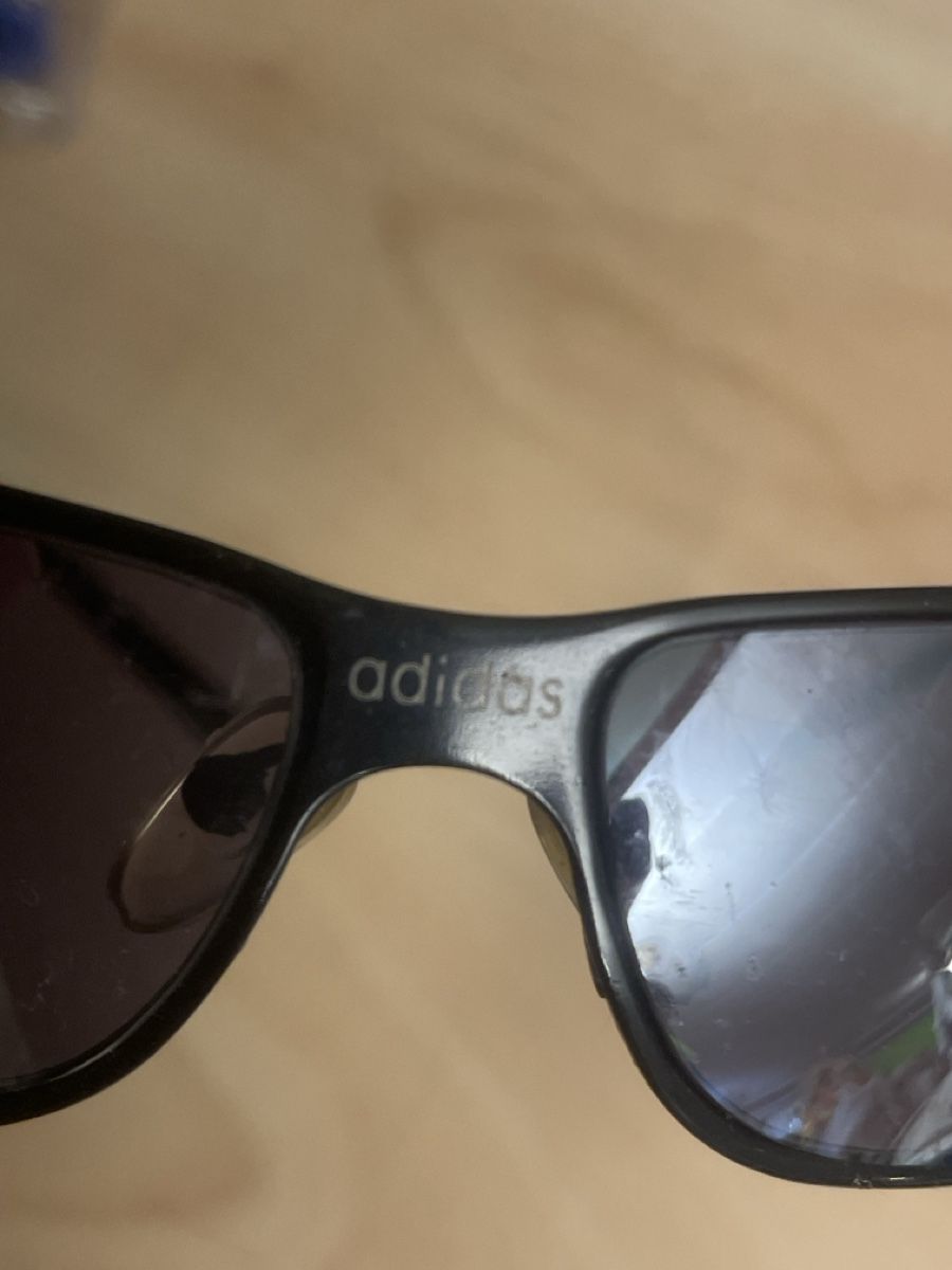 Adidas Occhiali & Lenti: Jugend Sonnenbrille Adidas schwarz gebraucht  – Usato da Obergerlafingen venduto da cabo4 5