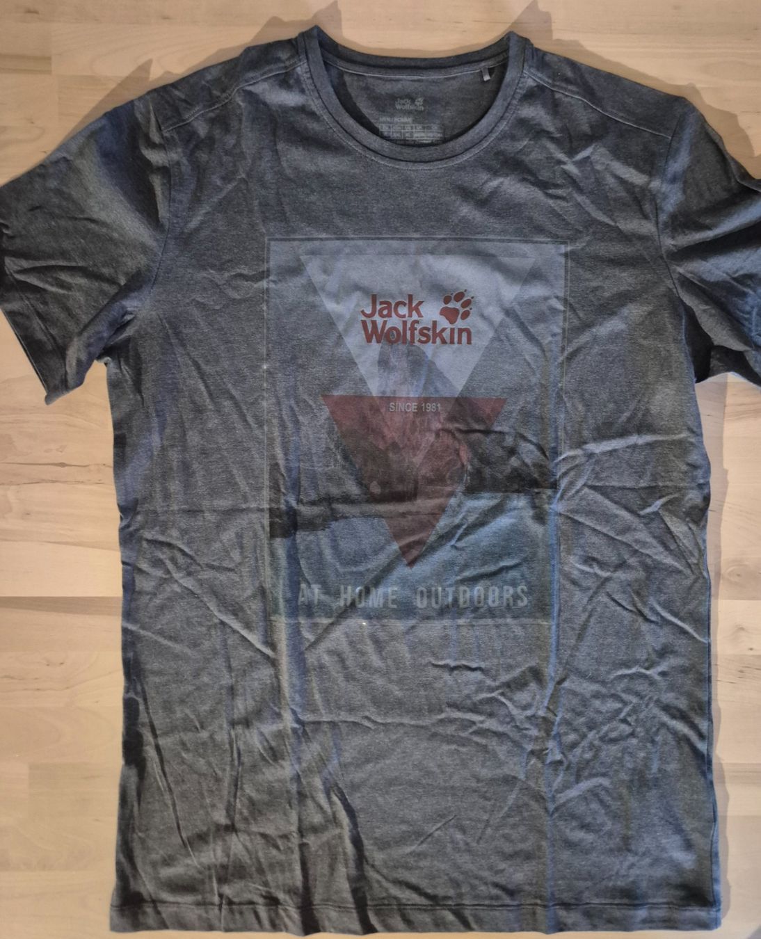 Jack Wolfskin T-shirt: Jack Wolfskin T-Shirt – Usato da Trogen venduto da Monk3yWear
