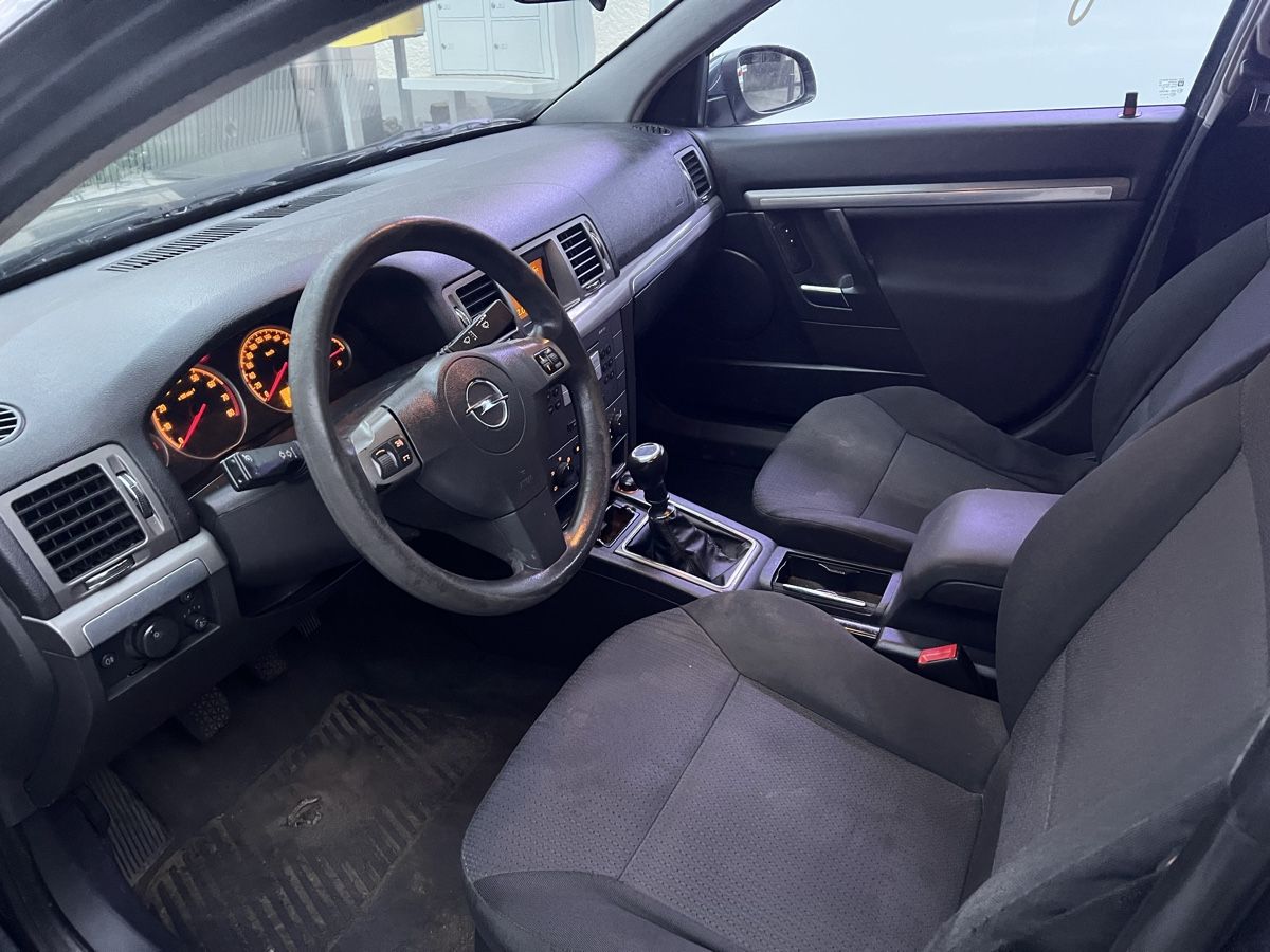 Opel Automobili: Opel Vectra 2.2i Ab MFK – Usato da Thun venduto da saf_gdv8 4
