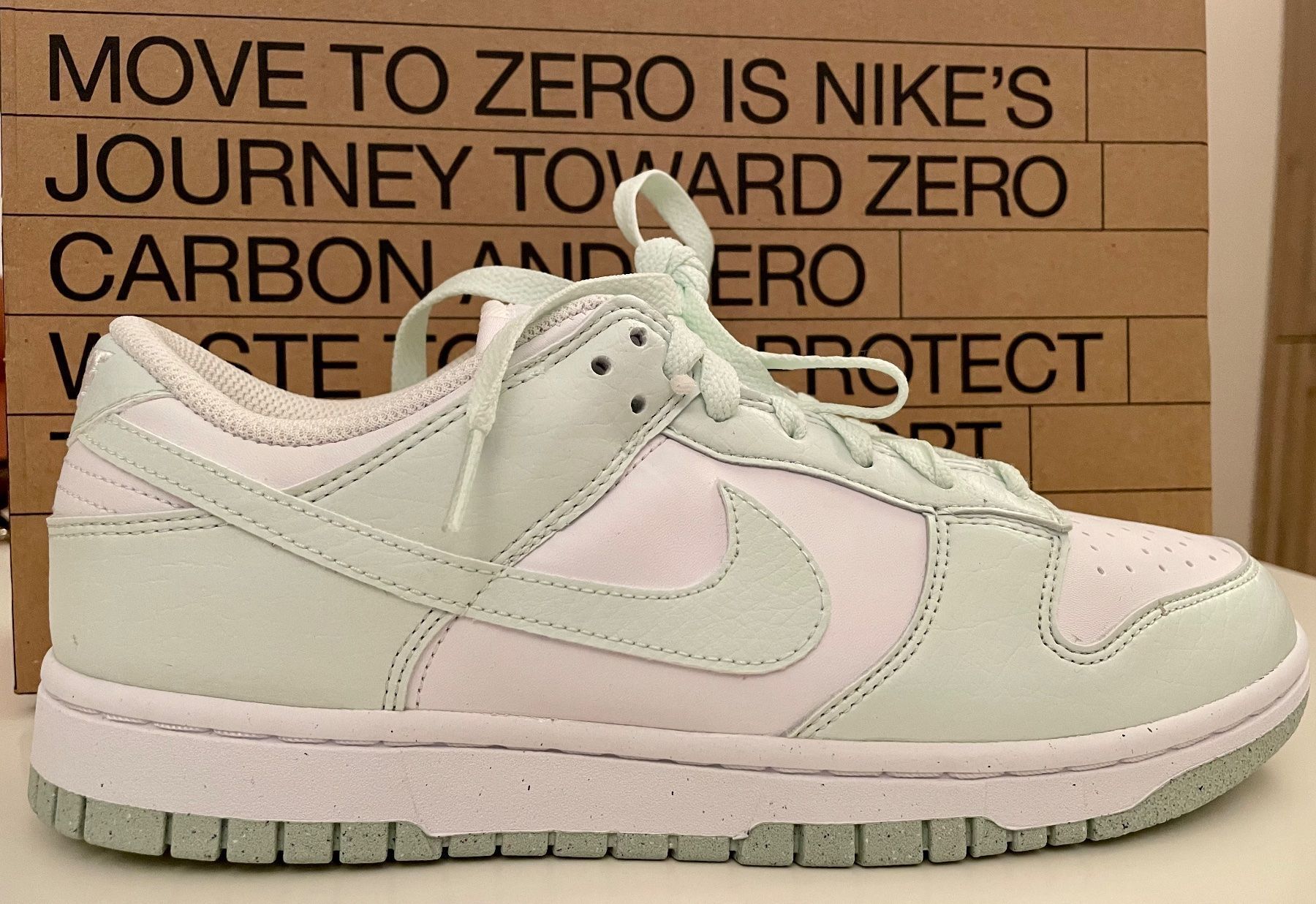 Nike Scarpe da uomo: NEU!!!! - Nike Dunk Low Next Nature White Mint - Grösse 40,5 – Nuovo e nell'imballaggio originale da Jonschwil venduto da comercio