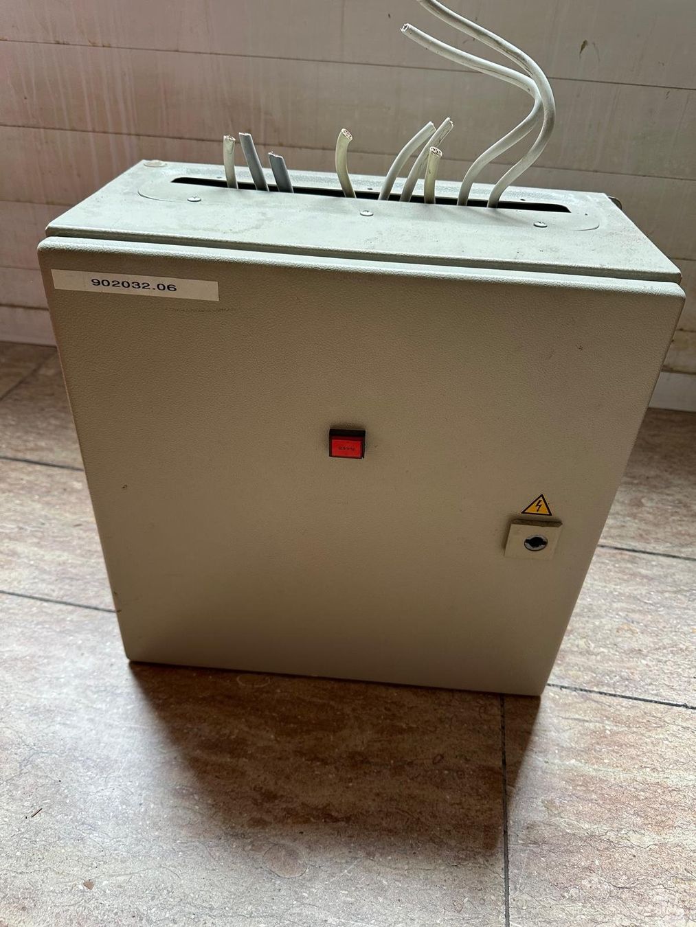 Alimentation électrique: Stromverteiler Kasten – D'occasion à Spreitenbach par Space_X