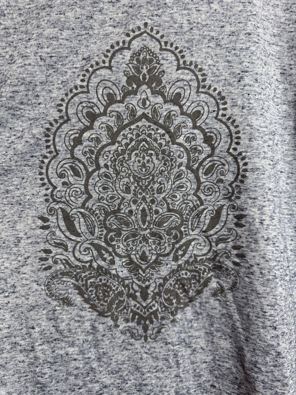 T-shirt: Graues Shirt von Chicoree Gr. L – Usato da Grosswangen venduto da SALE_SALE_SALE 1