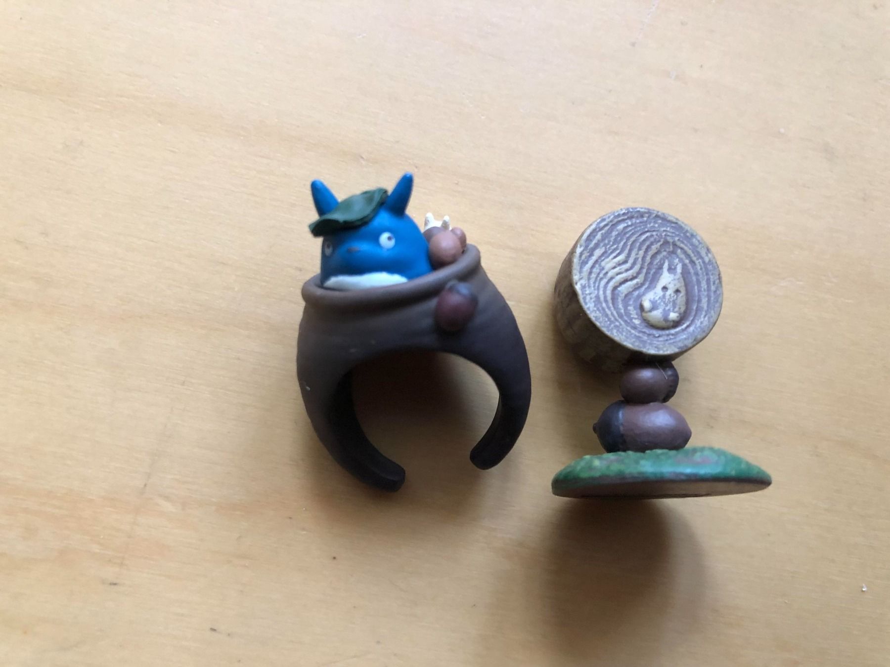 Statuette: Figurine Totoro bleue - Kazaring - Ghibli Miyazaki – Nuovo e nell'imballaggio originale da Romainmôtier venduto da Oaxaca9