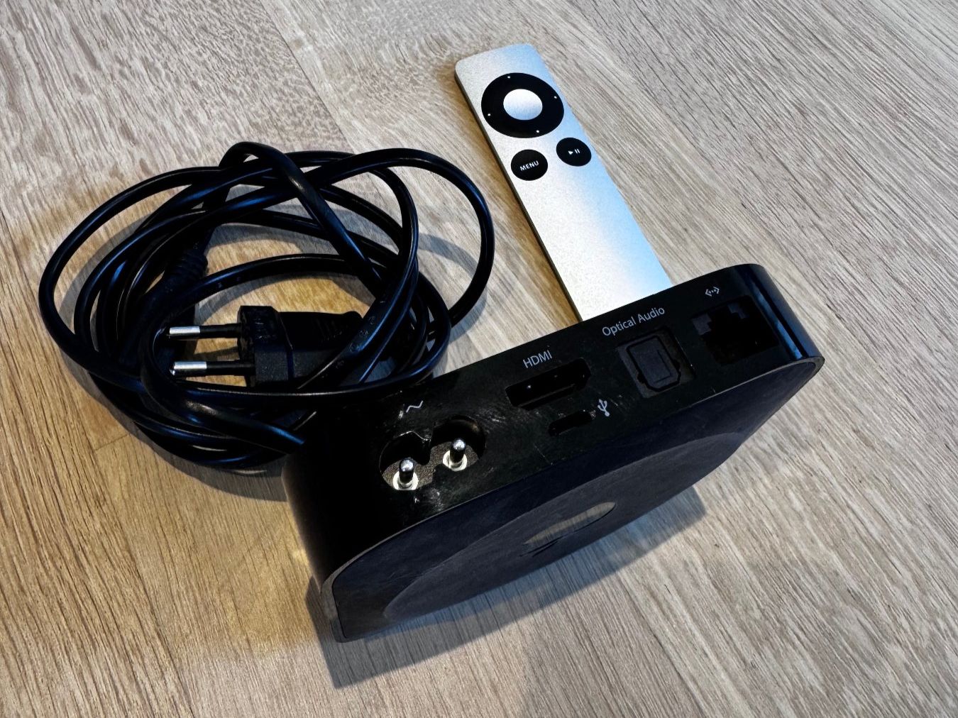 Apple Lettore multimediale & Streamer: Apple TV 3rd Generation A1469 – Usato da Solothurn venduto da Armada-3 1