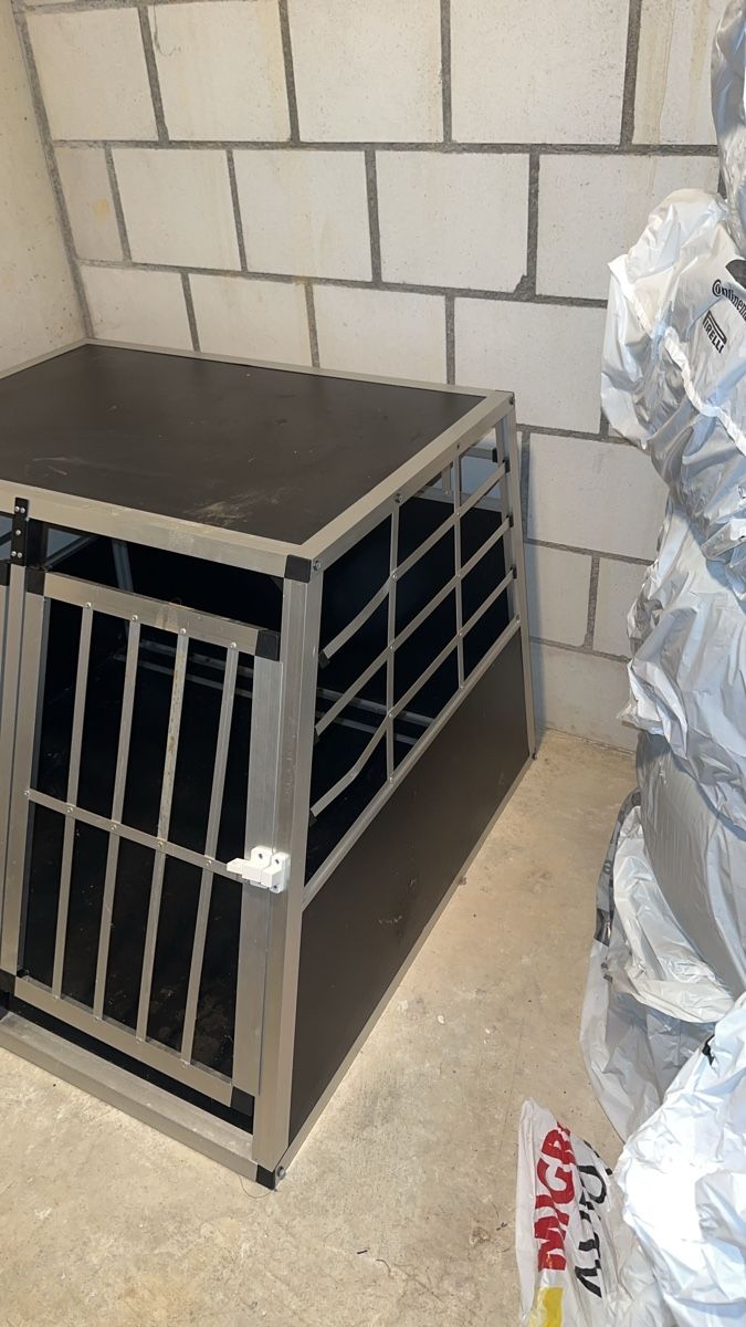 Käfige, Transport & Sicherheit: Hundebox zu Verkaufen – Gebraucht aus Moosseedorf von Syasyyy__ 1