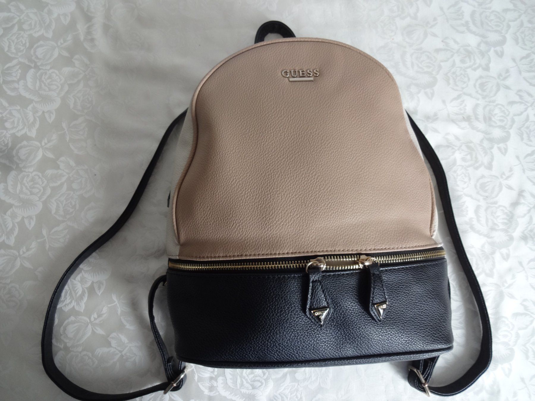 Guess Zaini: "" GUESS "" Rucksack – Nuovo (secondo la descrizione) da Frauenfeld venduto da Riaa