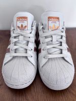 Adidas Superstar in Weiss und Bronze 